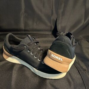 Sorel Out n About plus Classic Canvas Sneaker W. Size 8